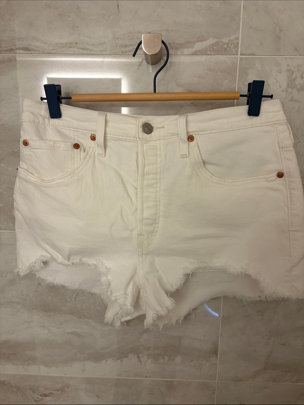 Levi's Cream Frayed Hem Women's Denim Shorts- never worn